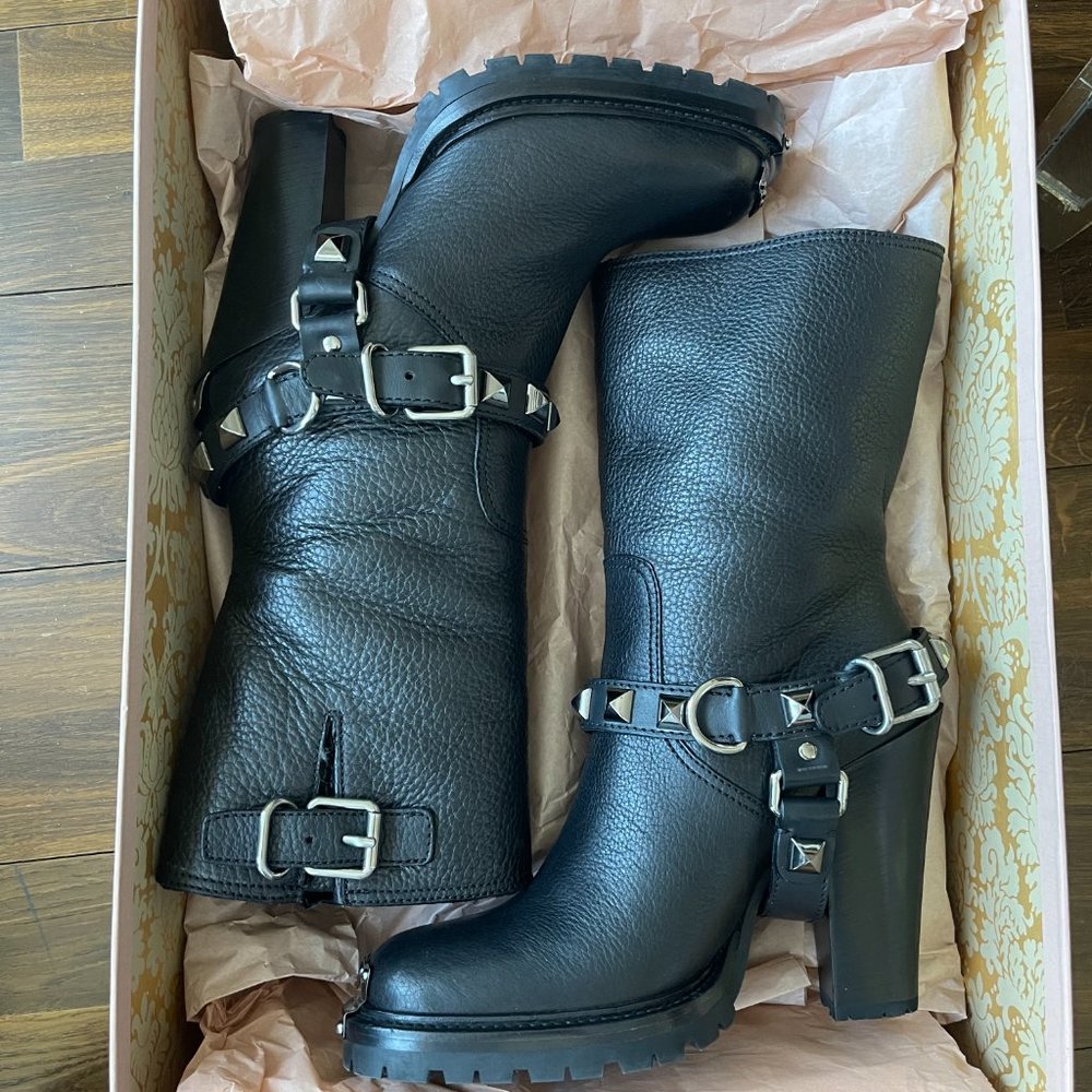 MIU MIU MOTO BOOTS W/ BLACK SHEARLING LINING (NEVER WORN W/BOX)